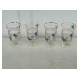 4 MATCHING VINTAGE DRINKING GLASSES
