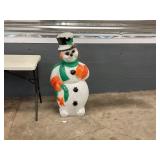 VINTAGE STANDING BLOW MOLD LIGHT UP SNOWMAN = 4 FT