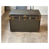 ANTIQUE STEAMER TRUNK WITH TRAY - STEEL-EGE