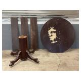 ANTIQUE ROUND OAK TABLE WITH CLAW FEET - 3 LEAVES