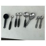 MEASURE KITCHEN TOOLS