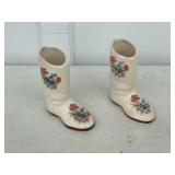 2 DECORATIVE BOOTS