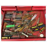 LARGE GROUPING OF SCREWDRIVERS