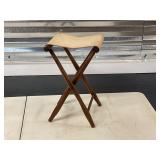 FOLDING STOOL