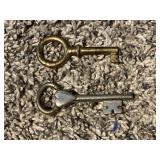 2 ANTIQUE KEYS - ONE MADE IN ITALY
