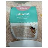 Disney Pillowfort dreams knit throw 48inx58in