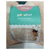 Disney Pillowfort dreams knit throw 48inx58in