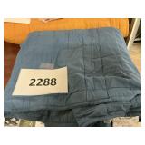 Pillowfort F/Q comforter