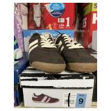 DV womens sneakers size 9