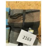 Woolrich oversized throw