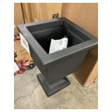 Augusta planter