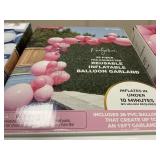 PartyAire 28pc balloon garland