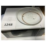 Sharp counter top micorowave -NO box