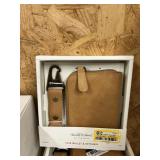 Hearth & Hand  coin wallet & keychain
