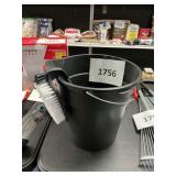 3.5 gal Bucket and brush