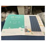 Pillowfort blackout curtian 2 ct 84in L