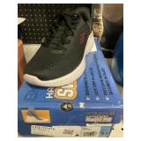 Skechers mens sneaker 9.5