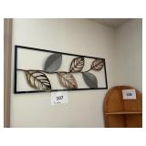 4- Wall decor pcs -some metal