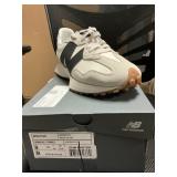NB Womens sneaker size 9