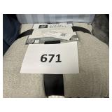 Cozy Gauze blanket 106inx94in