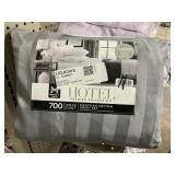 Hotel Coll Queen 700tc sheet set