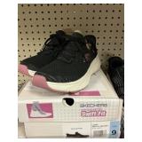 Skechers ladies swift fit size 9