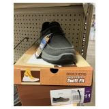 Skechers mens canvas swift fit size 11