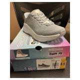 Skechers ladies sneaker size 8.5