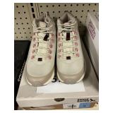 Eddie Bauer womens boot size 9
