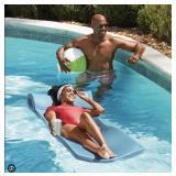 Deluxe pool lounge