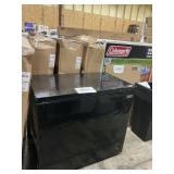 Frigidaire chest freezer 5 cu ft -dented