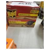 Raid small roach baits 3-12 ct