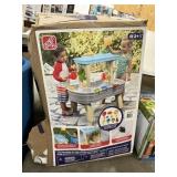 Step2 Rain shower splash station water table