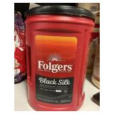 Folgers black silk dark 40.3 oz