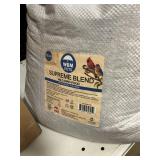 Supreme Blend wild bird food 15lbs