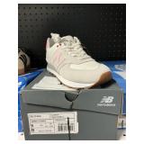NB womens sneaker size 9