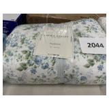 Laura Ashley king quilt set