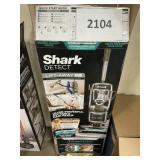 Shark detect lift away adv vacuum