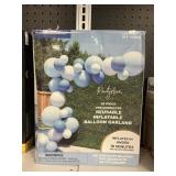PartyAire 28pc balloon garland
