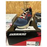 Reebok Soleus run size 12 mens