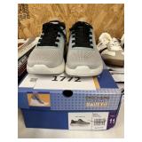 Skechers mens snekaer size 11