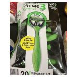 Schick xtreme sensitive 3   220 ct
