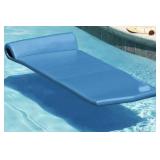 Deluxe pool lounge