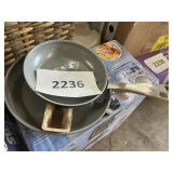 Green Pan 2 set skillets