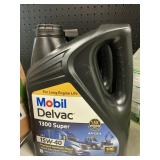 Mobil Delvac 1300 super 15W-40 2-1 gal