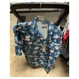 Habit short sleeve buton down shirt L