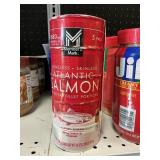 Atlantic salmon in water 5-7 oz cans