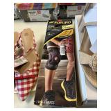 3M Futuro knee hinged brace