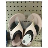 Oofos flip flop size M7W9