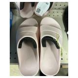 Oofos slides size M8W10